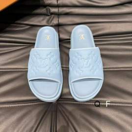 Picture of Louis Vuitton Slippers _SKULVsz38-45TF0163283